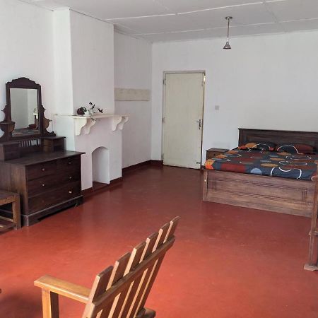 Chilly Croc Hostel Nuwara Eliya Bagian luar foto